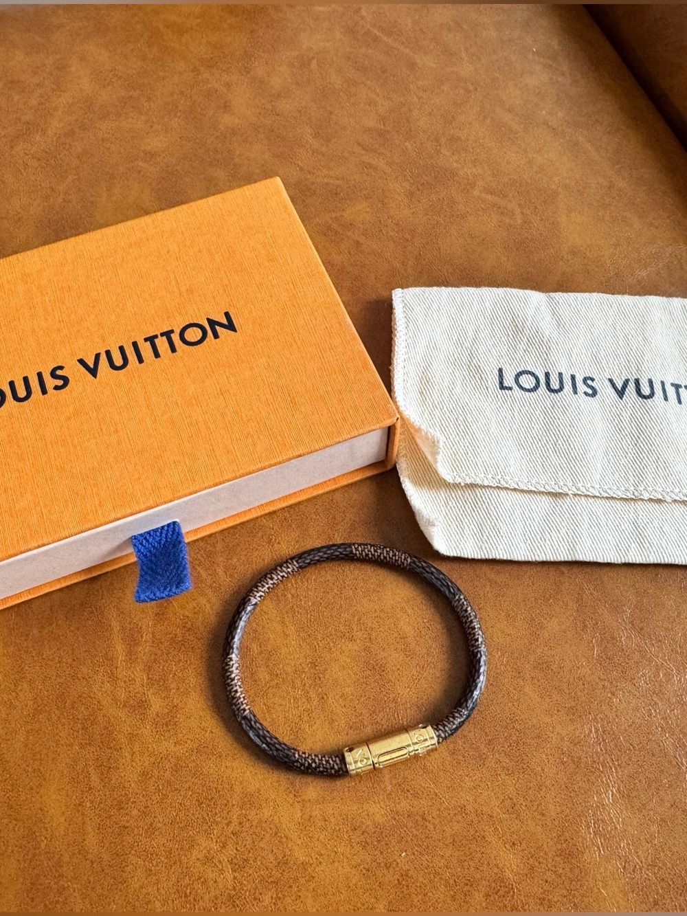 Authentic Louis Vuitton "Keep It" Bracelet Damier Ebene Size 17 M6139F - Picture 1 of 4